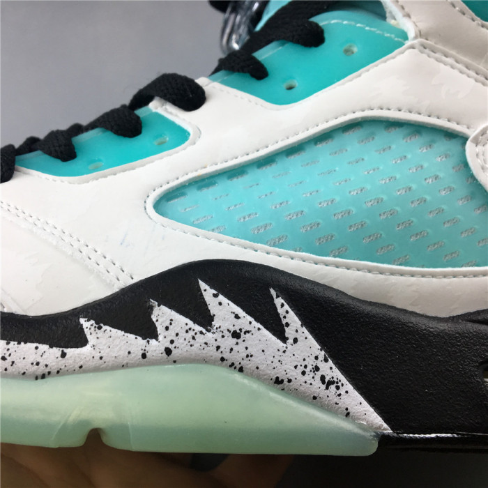 AIR JORDAN 5 RETRO