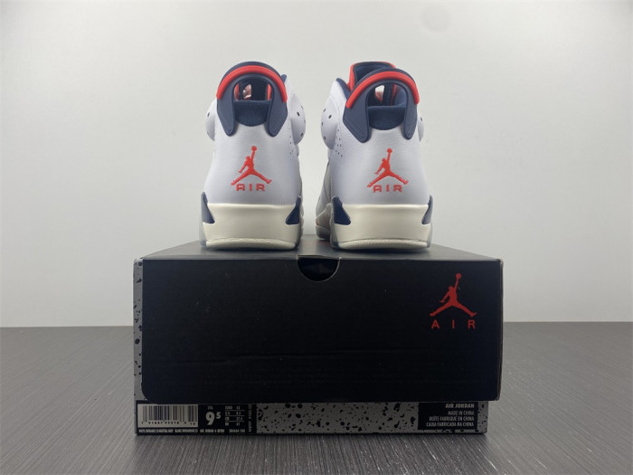 AIR JORDAN 6 RETRO