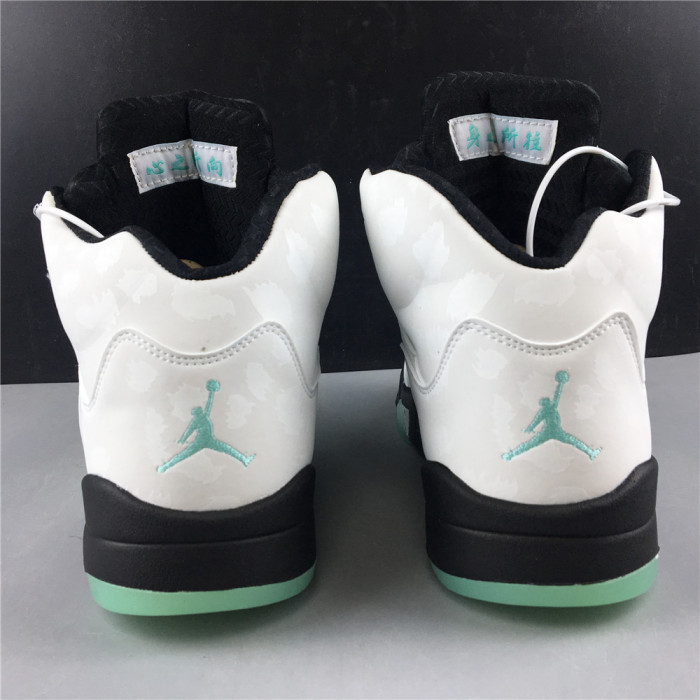 AIR JORDAN 5 RETRO
