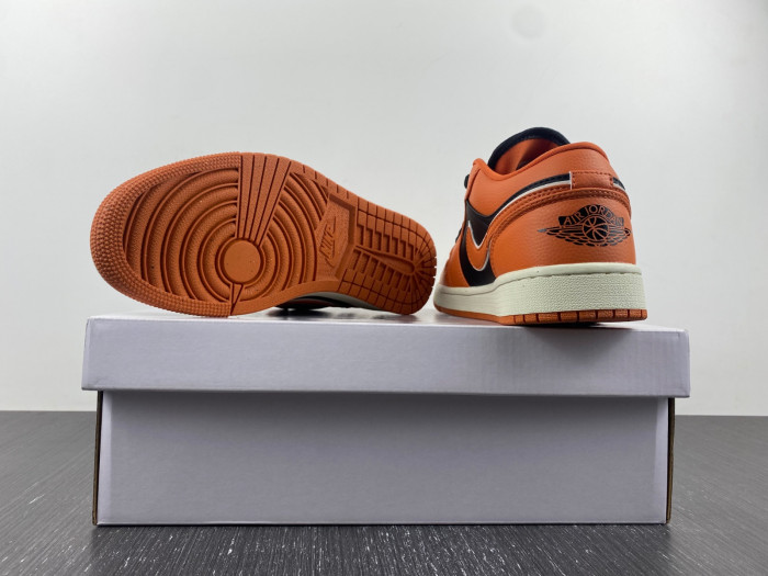 Air Jordan 1 Low SE