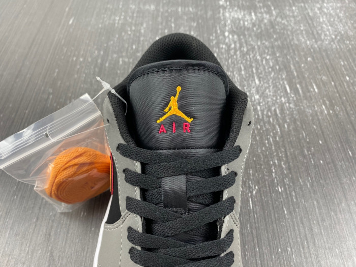 AIR JORDAN 1 LOW SE