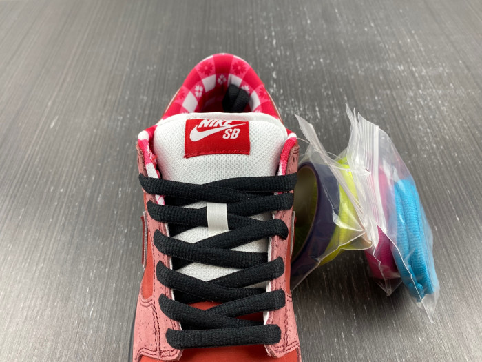 Nike DUNK LOW PREMIUM SB