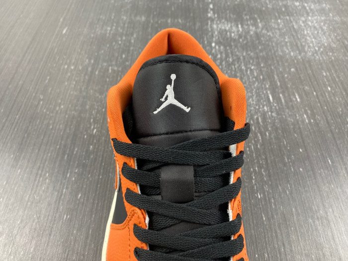 Air Jordan 1 Low SE