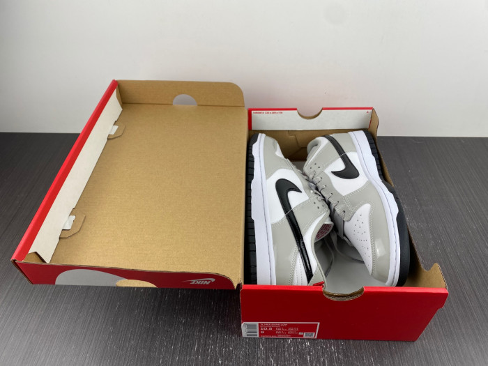 Nike WMNS DUNK LOW