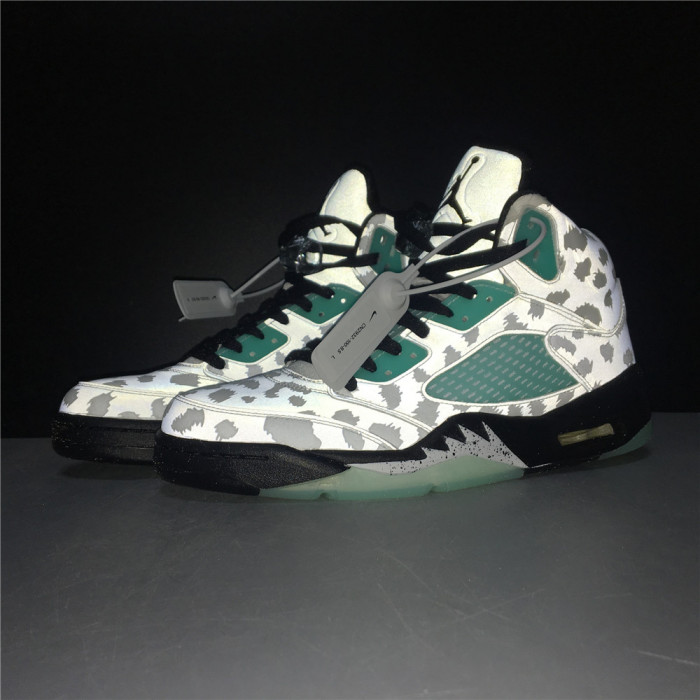 AIR JORDAN 5 RETRO