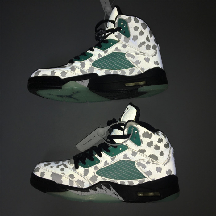 AIR JORDAN 5 RETRO