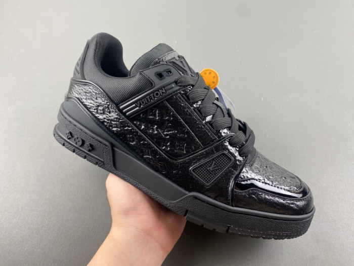 l0*is V*t0n lv trainer lvt-198