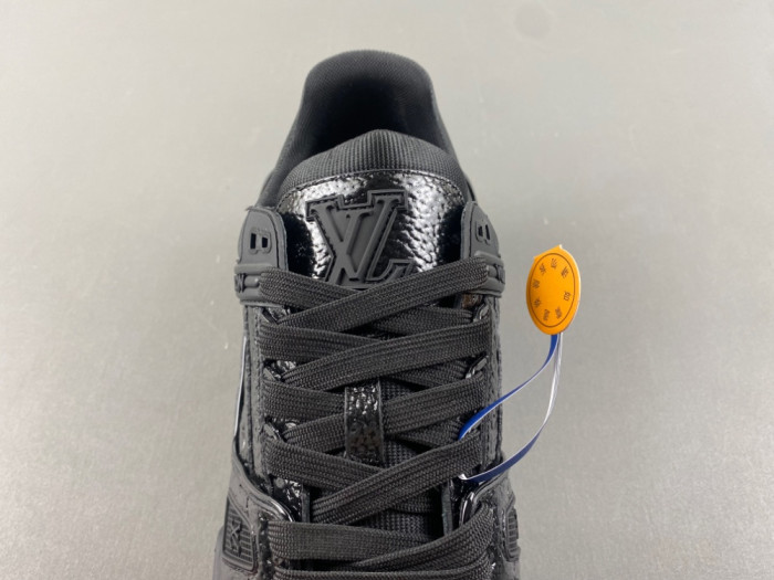 l0*is V*t0n lv trainer lvt-198