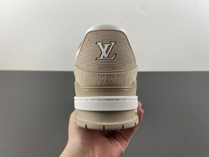 l0*is V*t0n lv trainer lvt-201