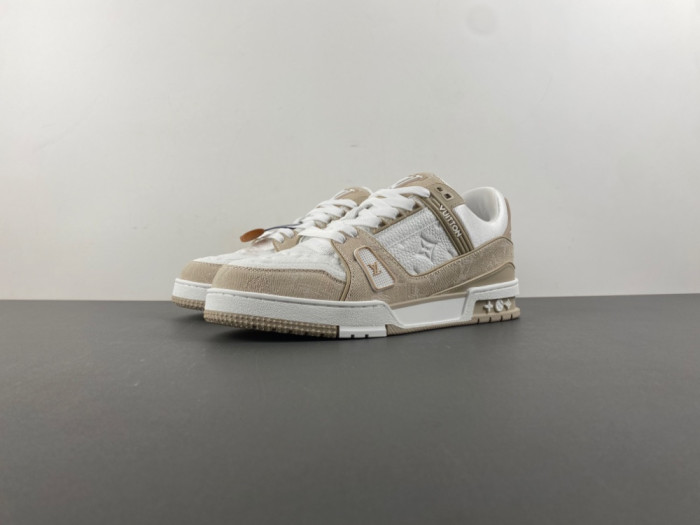 l0*is V*t0n lv trainer lvt-201
