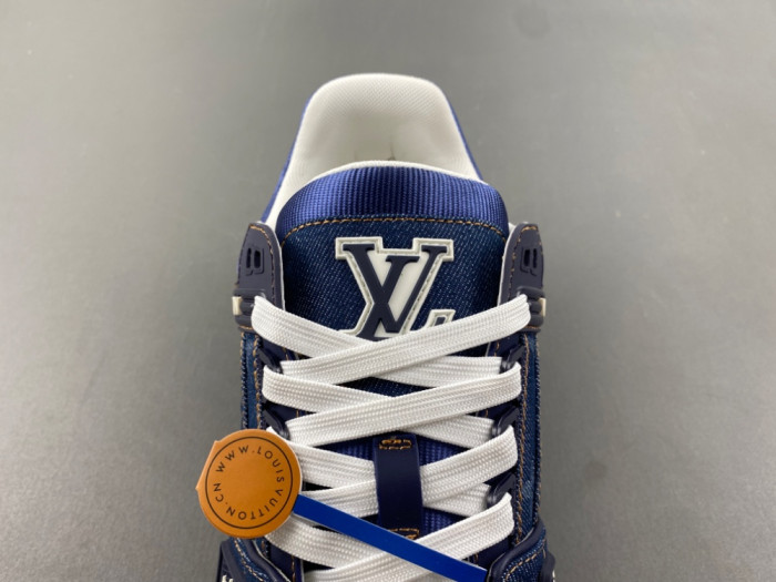 l0*is V*t0n lv trainer lvt-204