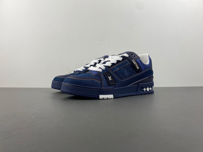 l0*is V*t0n lv trainer lvt-204