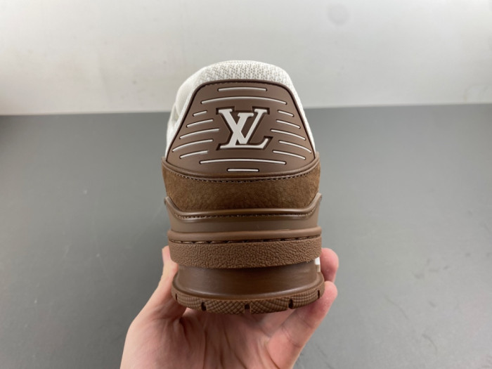 l0*is V*t0n lv trainer lvt-207