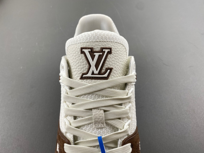 l0*is V*t0n lv trainer lvt-207