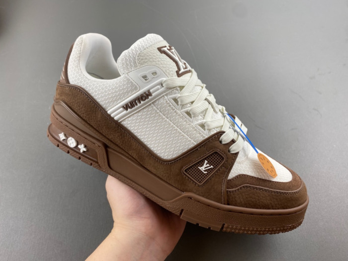 l0*is V*t0n lv trainer lvt-207
