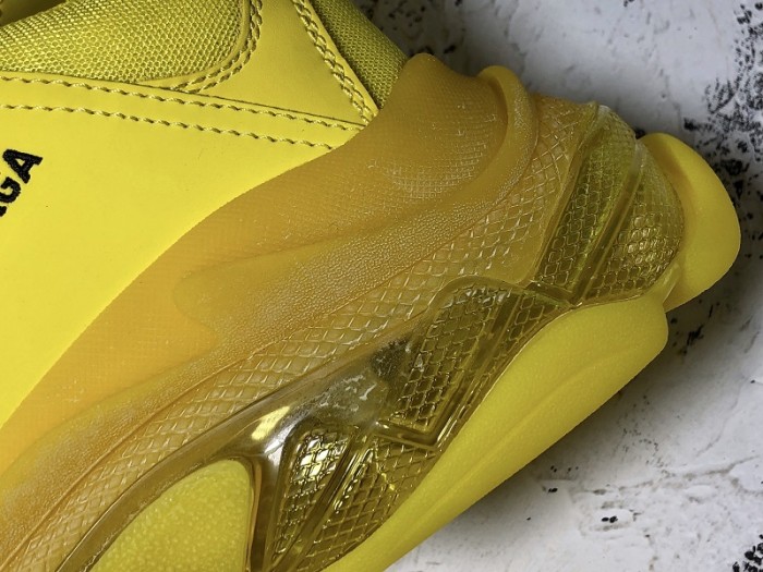 BL TRIPLE TRAINER ‘YELLOW 544351 W09O1 6501