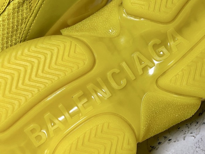 BL TRIPLE TRAINER ‘YELLOW 544351 W09O1 6501