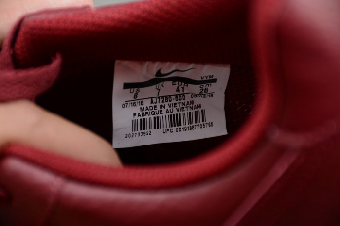 NIKE Air Force 1