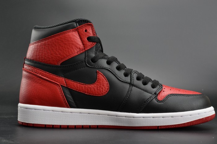 Air Jordan 1 Retro High OG “Banned” red mens 555088-001