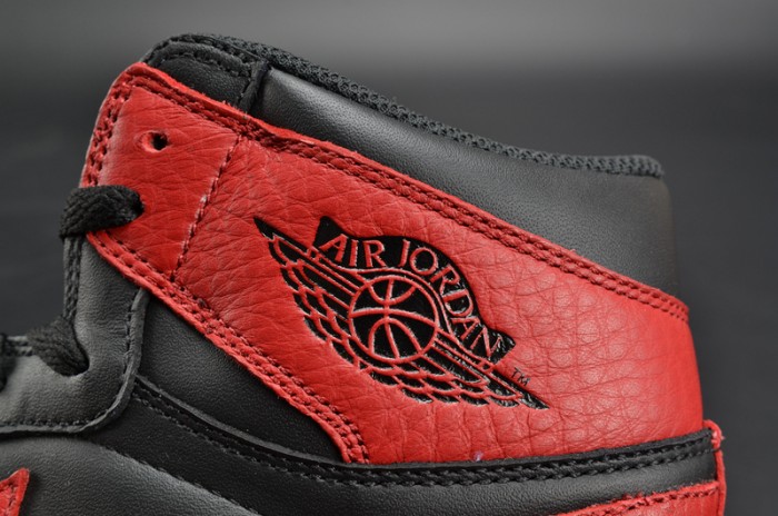 Air Jordan 1 Retro High OG “Banned” red mens 555088-001