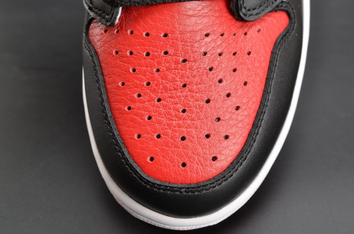 Air Jordan 1 Retro High OG “Banned” red mens 555088-001