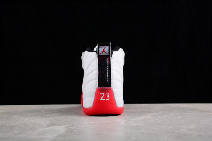 AIR JORDAN 12