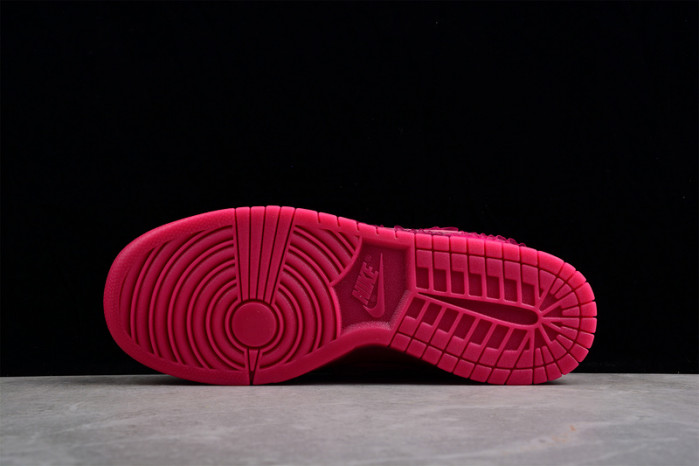 NIKE WMNS DUNK LOW