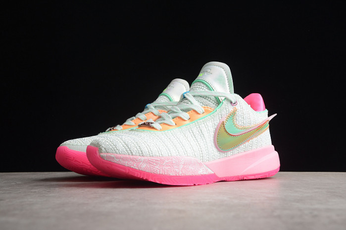 NIKE LEBRON 20 EP