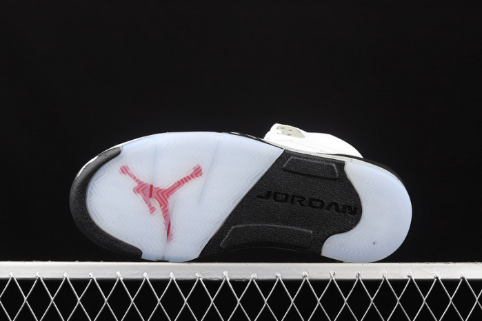 AIR JORDAN 5 RETRO