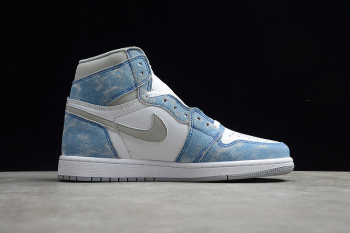 Air Jordan 1 Hyper Royal 555088-402