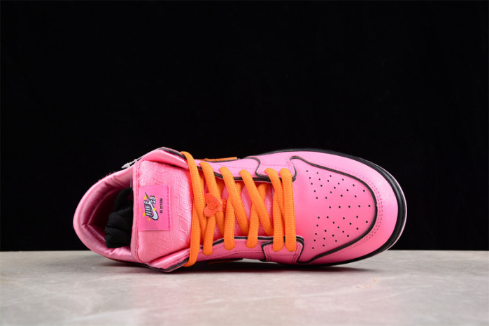 The Powerpuff Girls x Dunk Low Pro SB QS