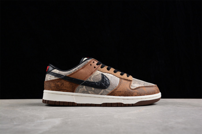 Nike DUNK LOW PREMIUM