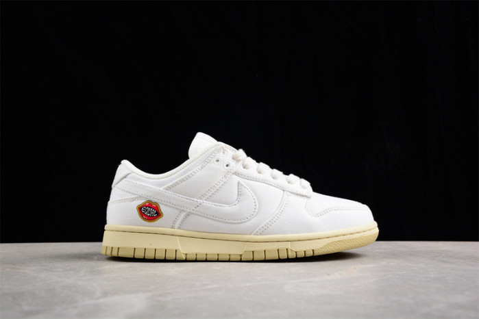 Nike DUNK LOW SE