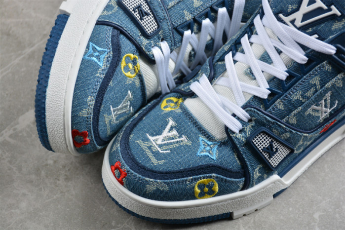 l0*is V*t0n lv trainer lvt-210