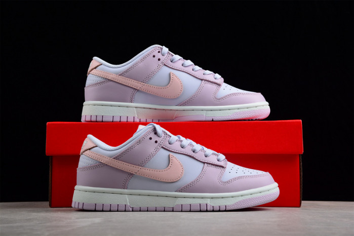 NIKE DUNK LOW