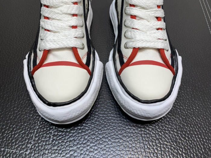 Maison Mihara Yasuhiro sneaker mmy-26