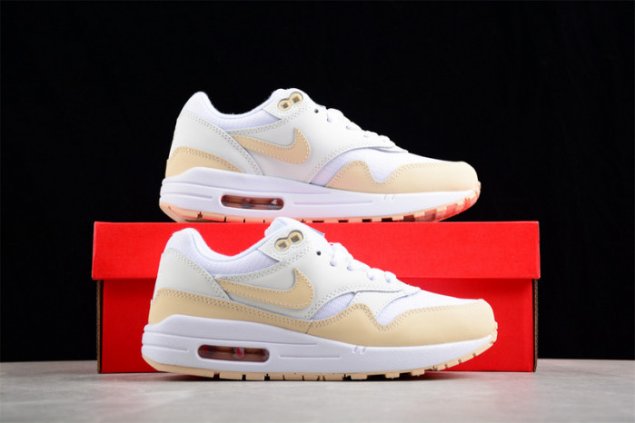 Nike AIR MAX 1 Premium