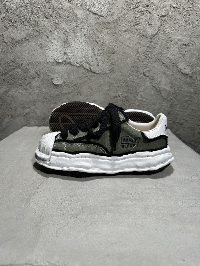 Maison Mihara Yasuhiro sneaker mmy-6