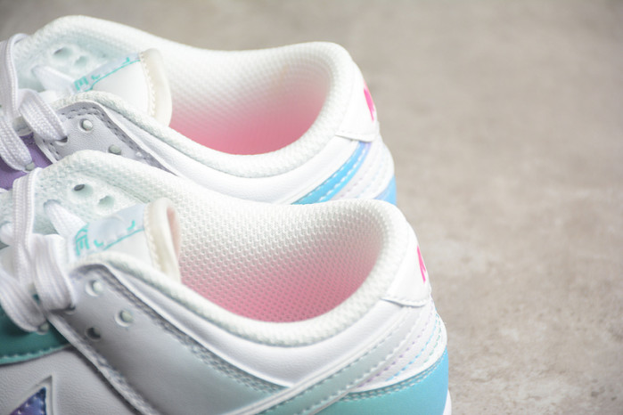 Nike WMNS DUNK LOW