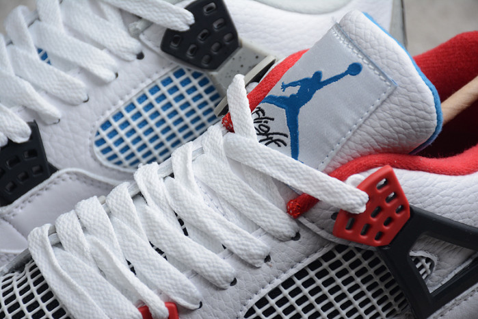 Air Jordan 4