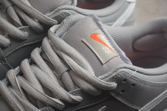 Nike DUNK LOW PRO ISO SB