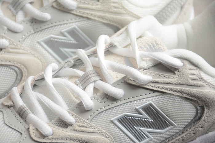 New Balance 530
