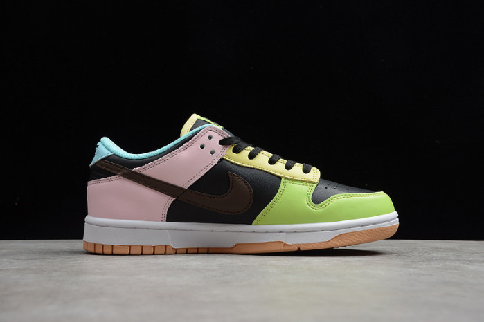 NIKE Dunk Low SE