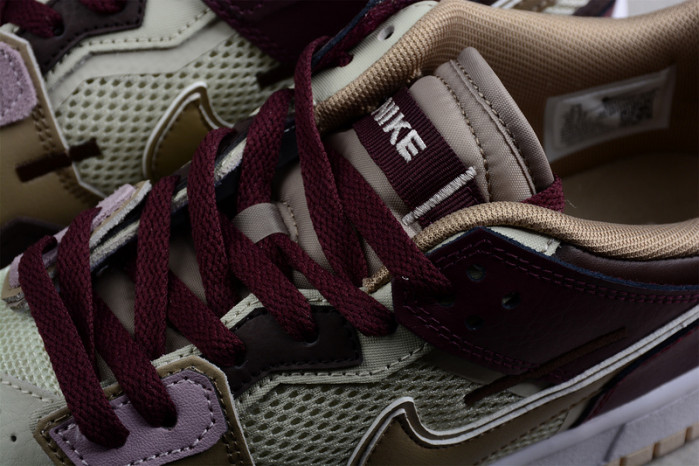 NIKE DUNK SCRAP