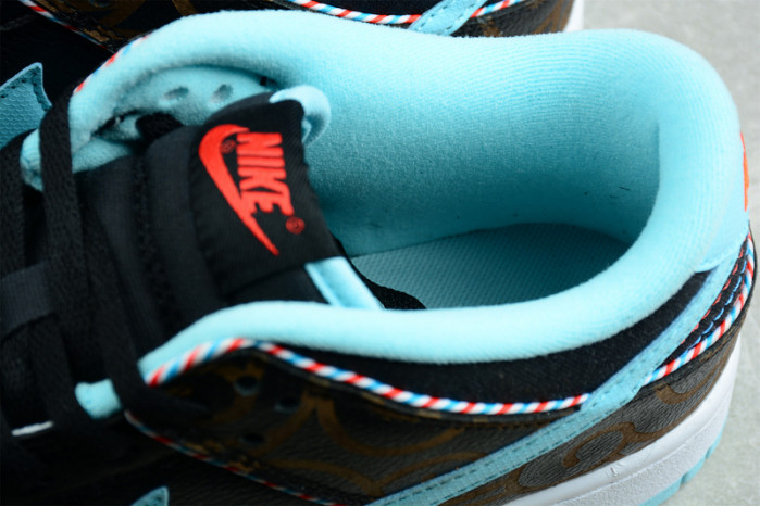 NIKE DUNK LOW