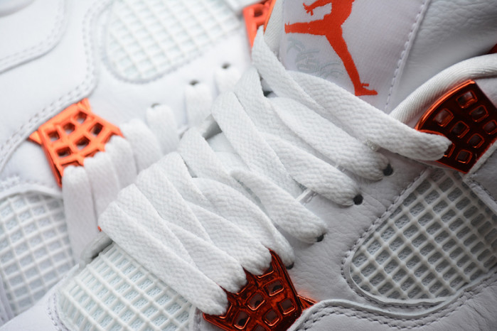 AIR JORDAN 4 RETRO