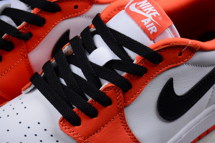 AIR JORDAN 1 RETRO LOW OG
