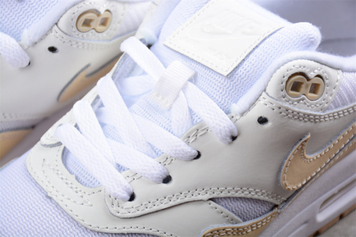 Nike AIR MAX 1 Premium