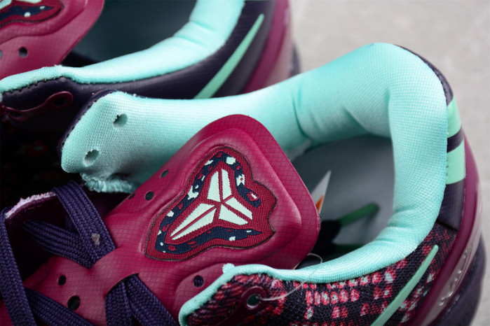 Nike KOBE 8 SYSTEM