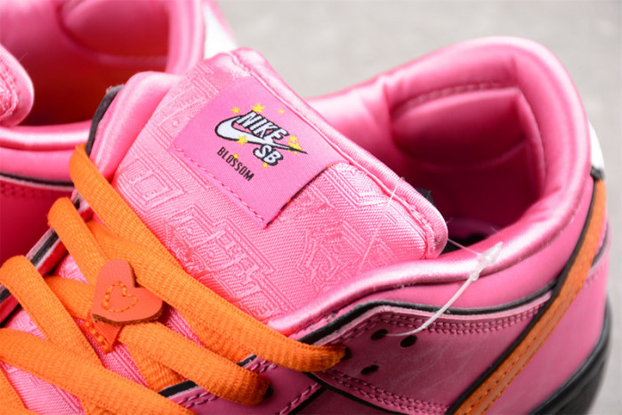 The Powerpuff Girls x Dunk Low Pro SB QS